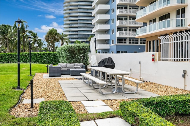 view of patio / terrace featuring outdoor lounge area