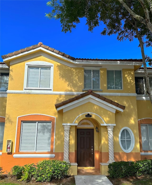 view of front of home