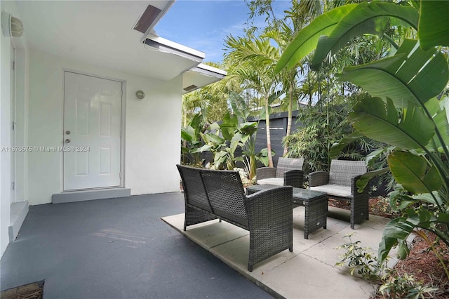 view of patio with an outdoor hangout area