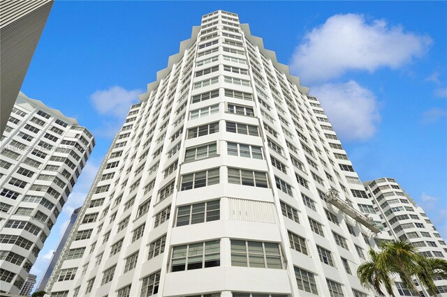 905 Brickell Bay Dr Unit 1121, Miami, FL 33131 - photo 12