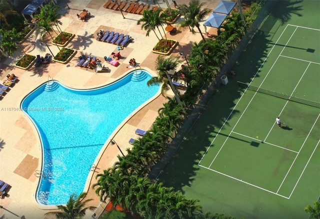 19370 Collins Ave Unit 207, Sunny Isles Beach, FL 33160 - aerial view of a pool