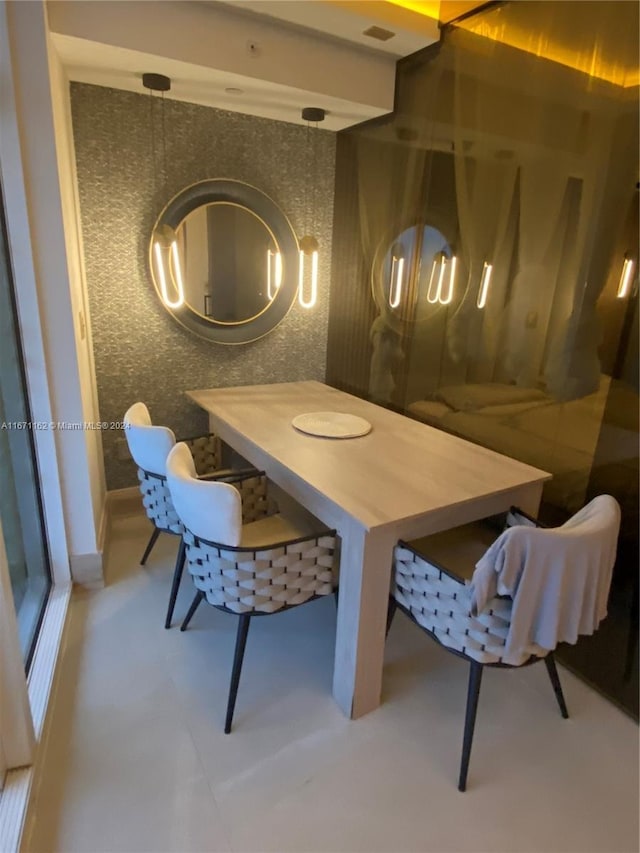 1850 S Ocean Dr Unit 3109, Hallandale Beach, FL 33009 - view of dining space