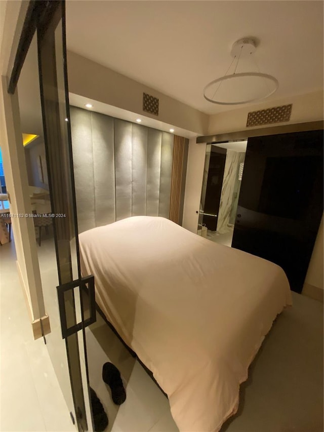 1850 S Ocean Dr Unit 3109, Hallandale Beach, FL 33009 - bedroom featuring visible vents