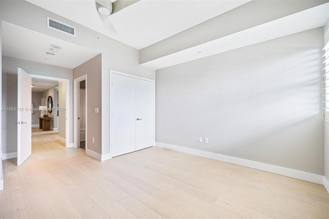 empty room featuring light hardwood / wood-style flooring