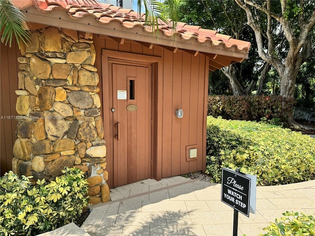 view of outbuilding