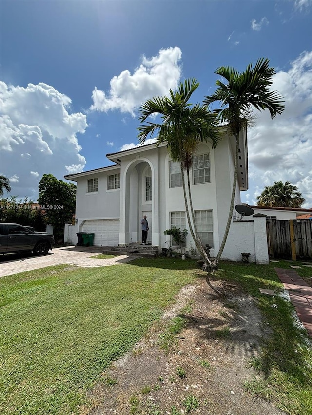 view of front of house with a front yard