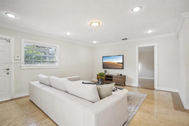 living area featuring baseboards, crown molding, and recessed lighting