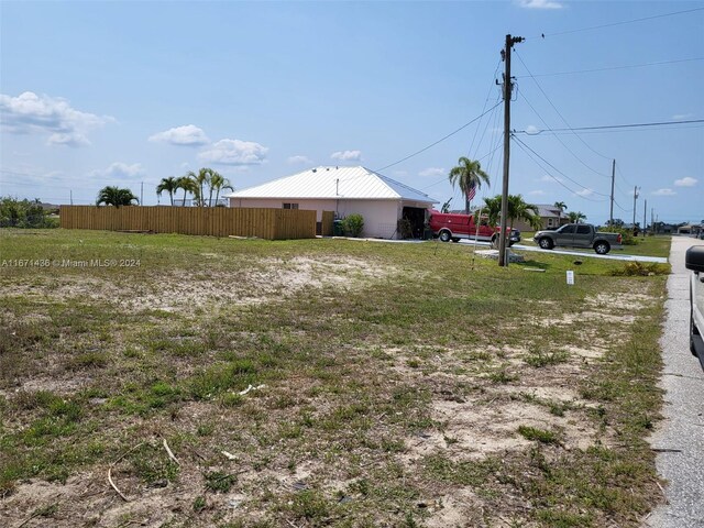 1725NE 5th Pl, Cape Coral, FL 33909 - photo 3