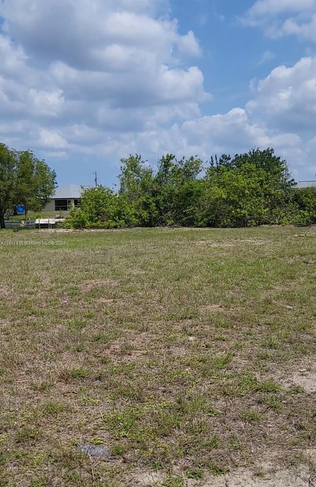 1725NE 5th Pl, Cape Coral, FL 33909 - photo 11