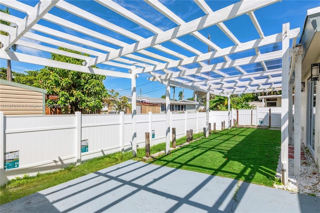 view of yard with a pergola