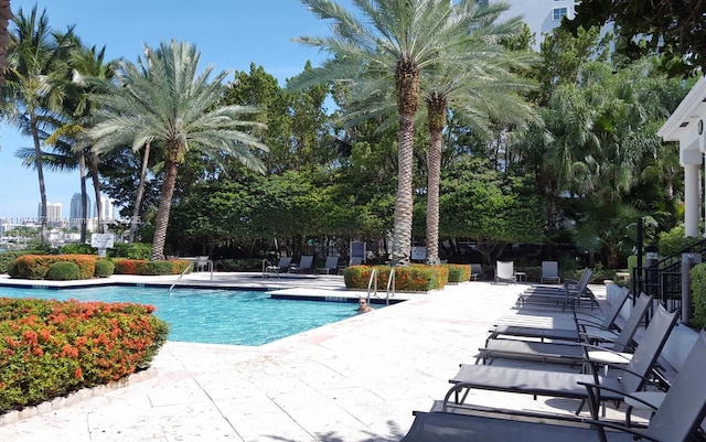 3225 NE 184th St Unit 10103, Aventura, FL 33160 - community pool with a patio