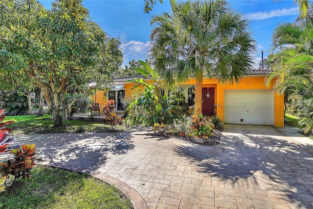 view of front of house featuring a garage