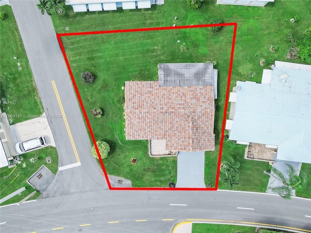 4701 Mainland Dr, Tamarac, FL 33319 - aerial view of property and surrounding area with property parcel outlined