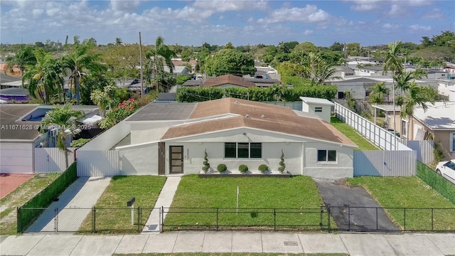 view of front of house with a front lawn