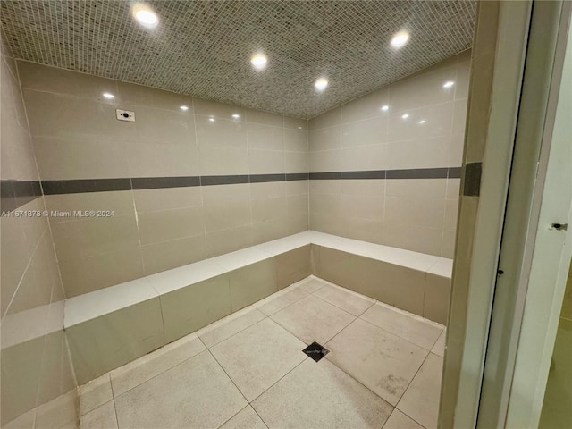 room details with tile patterned flooring