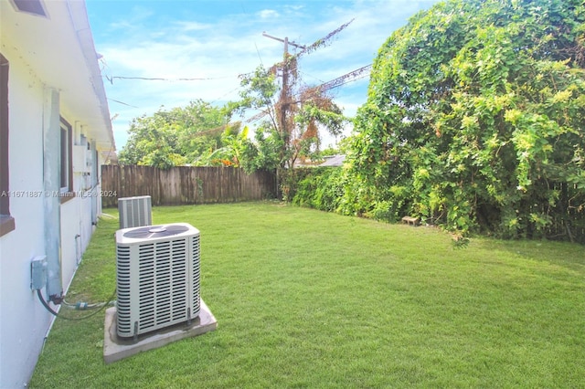 view of yard featuring cooling unit