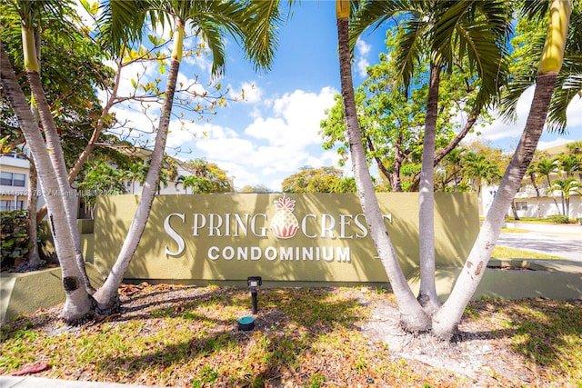 view of community / neighborhood sign