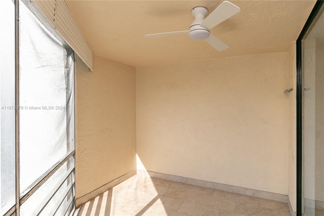 balcony with ceiling fan