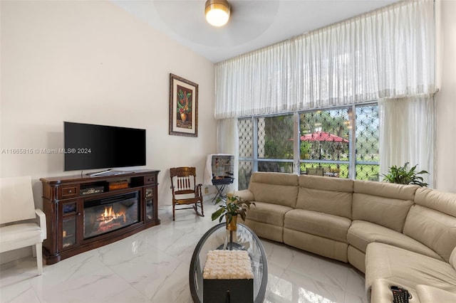 living room featuring ceiling fan