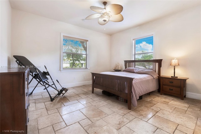 bedroom with ceiling fan