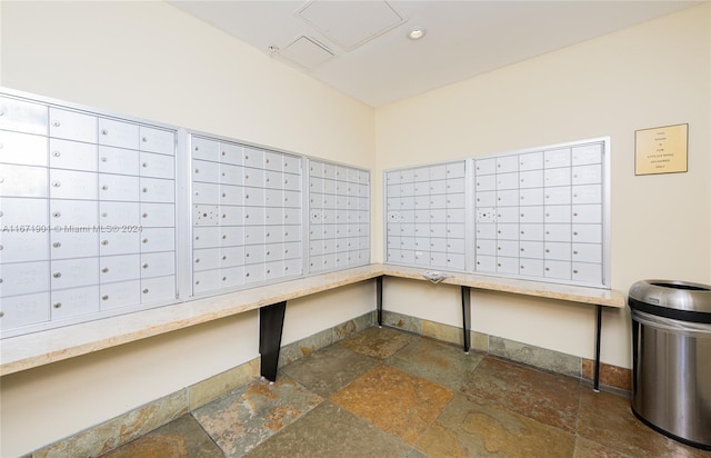 1745 E Hallandale Beach Blvd Unit 1804W, Hallandale Beach, FL 33009 - surrounding community with mail area