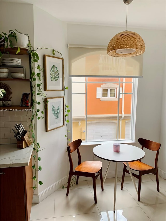 sitting room with light tile patterned flooring