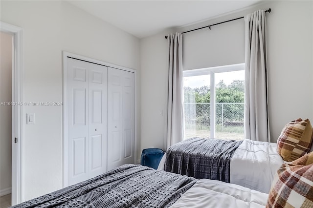 bedroom with a closet