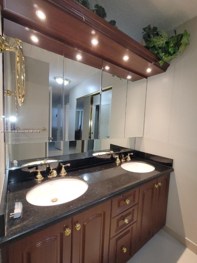 bathroom with vanity