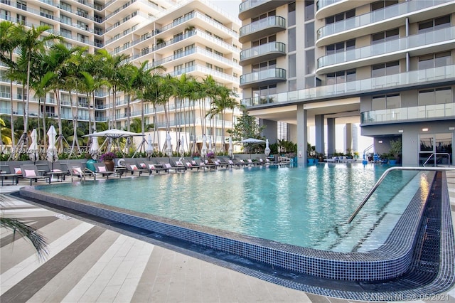 121 NE 34th St Unit 2806A, Miami, FL 33137 - view of pool
