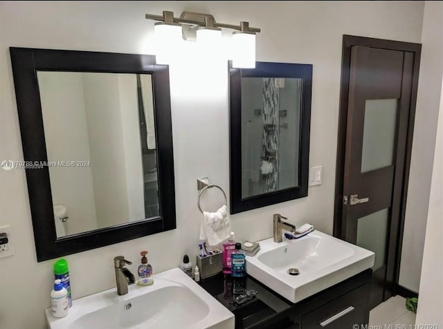 bathroom with vanity