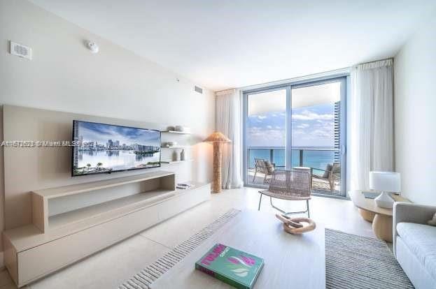 4111 S Ocean Dr Unit 3007, Hollywood, FL 33019 - living area featuring expansive windows and visible vents