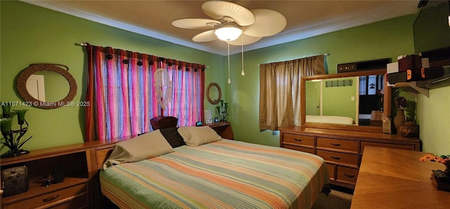 bedroom with a ceiling fan