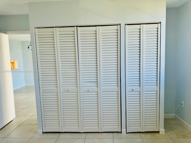 room details featuring baseboards
