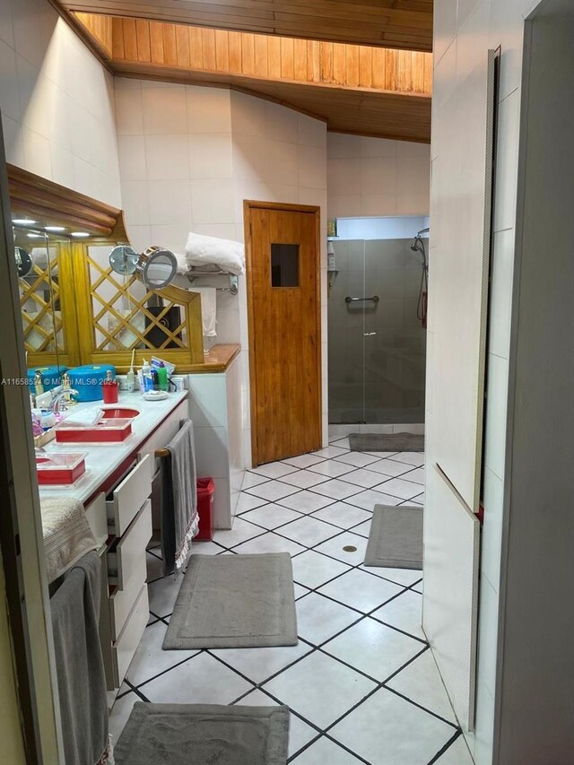 94-93 59 Cra, Barranquilla, FL 80001 - bathroom with vanity, tile patterned floors, and a stall shower