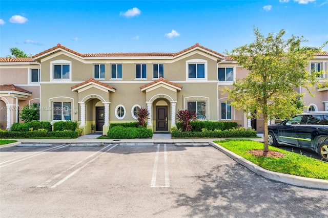 view of front of house