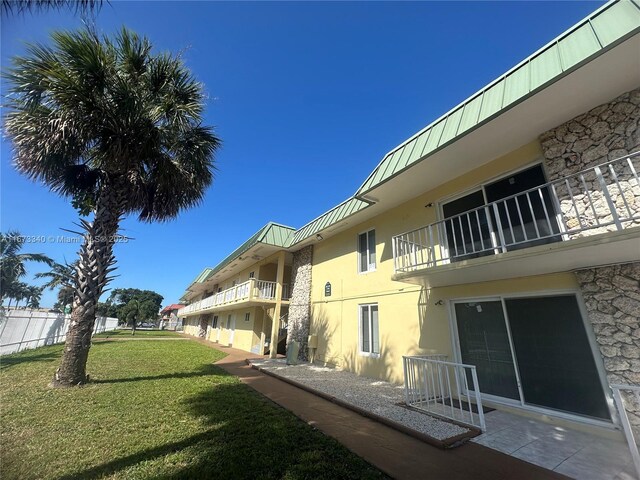 view of building exterior