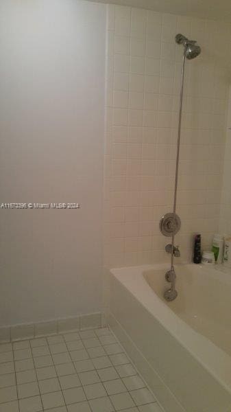3204 Glenmoor Dr Unit 3204, West Palm Beach, FL 33409 - full bathroom featuring shower / bathtub combination