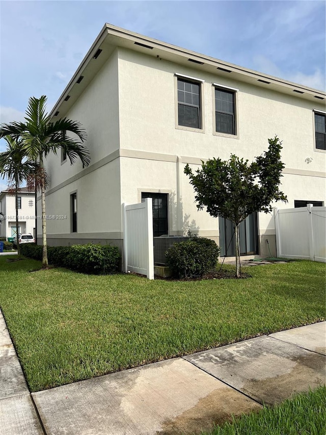 exterior space with a front yard