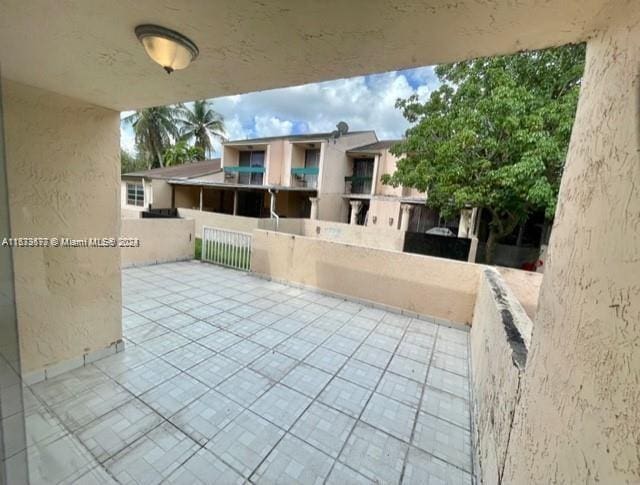 9173 Fontainebleau Blvd Unit 3, Miami, FL 33172 - view of patio