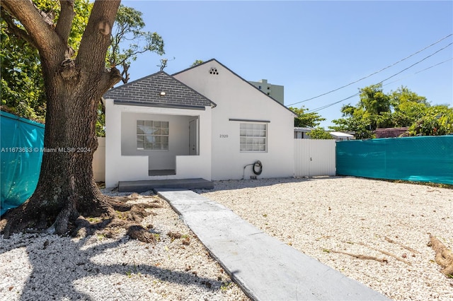 view of front of property