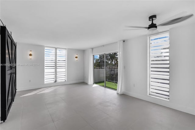 empty room with ceiling fan