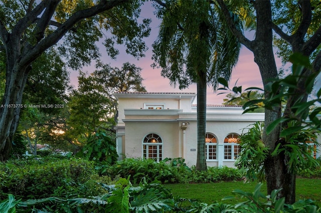 view of mediterranean / spanish home