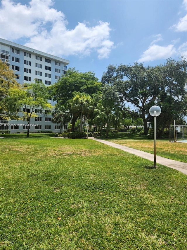 4330 Hillcrest Dr Unit 414, Hollywood, FL 33021 - view of home's community featuring a lawn