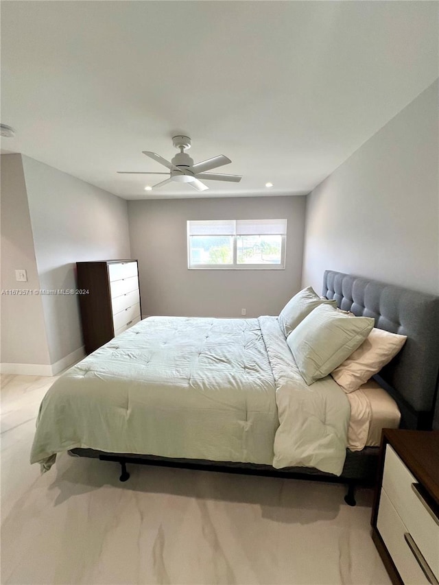 bedroom featuring ceiling fan