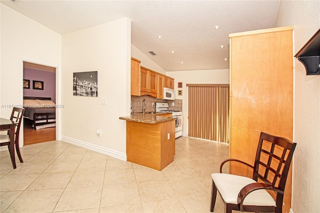 7859 W 36th Ave Unit 202, Hialeah, FL 33018 - photo 1