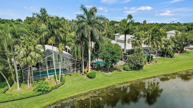 bird's eye view with a water view