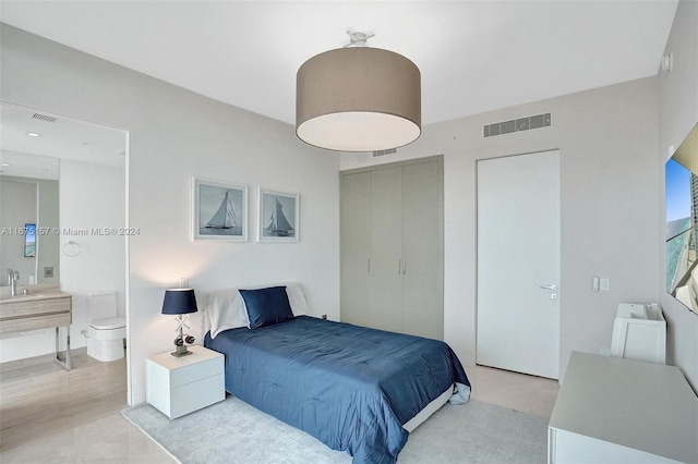 18975 Collins Ave Unit 2001, Sunny Isles Beach, FL 33160 - bedroom with a sink