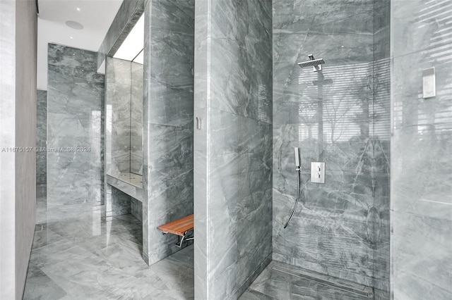 bathroom featuring tiled shower