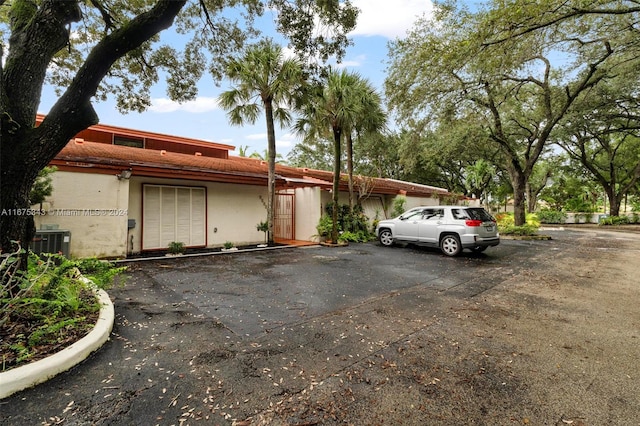 view of front of property featuring central AC