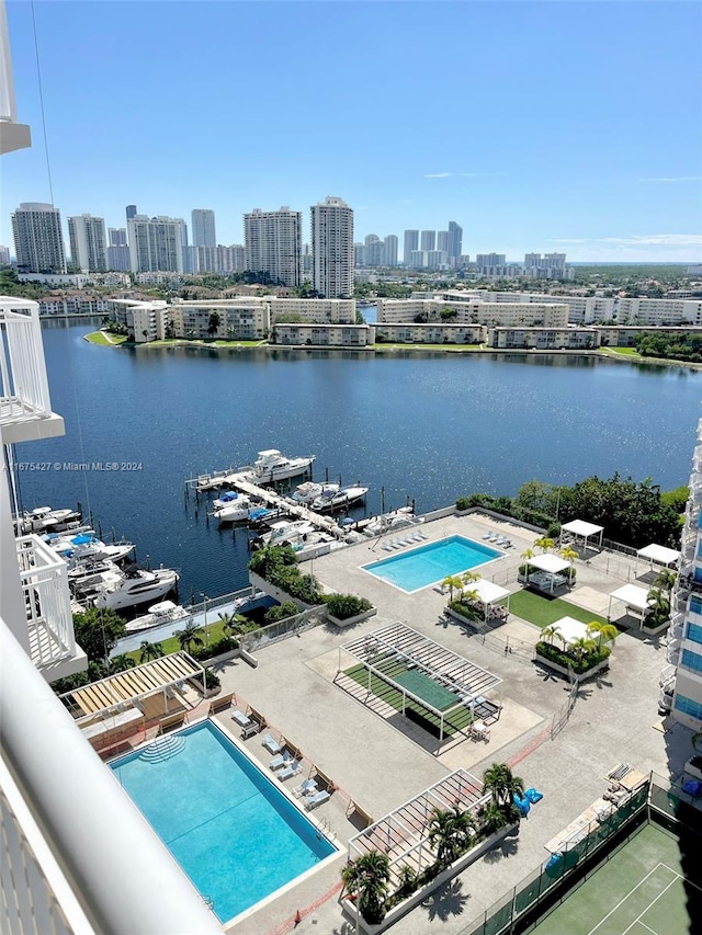 bird's eye view featuring a water view